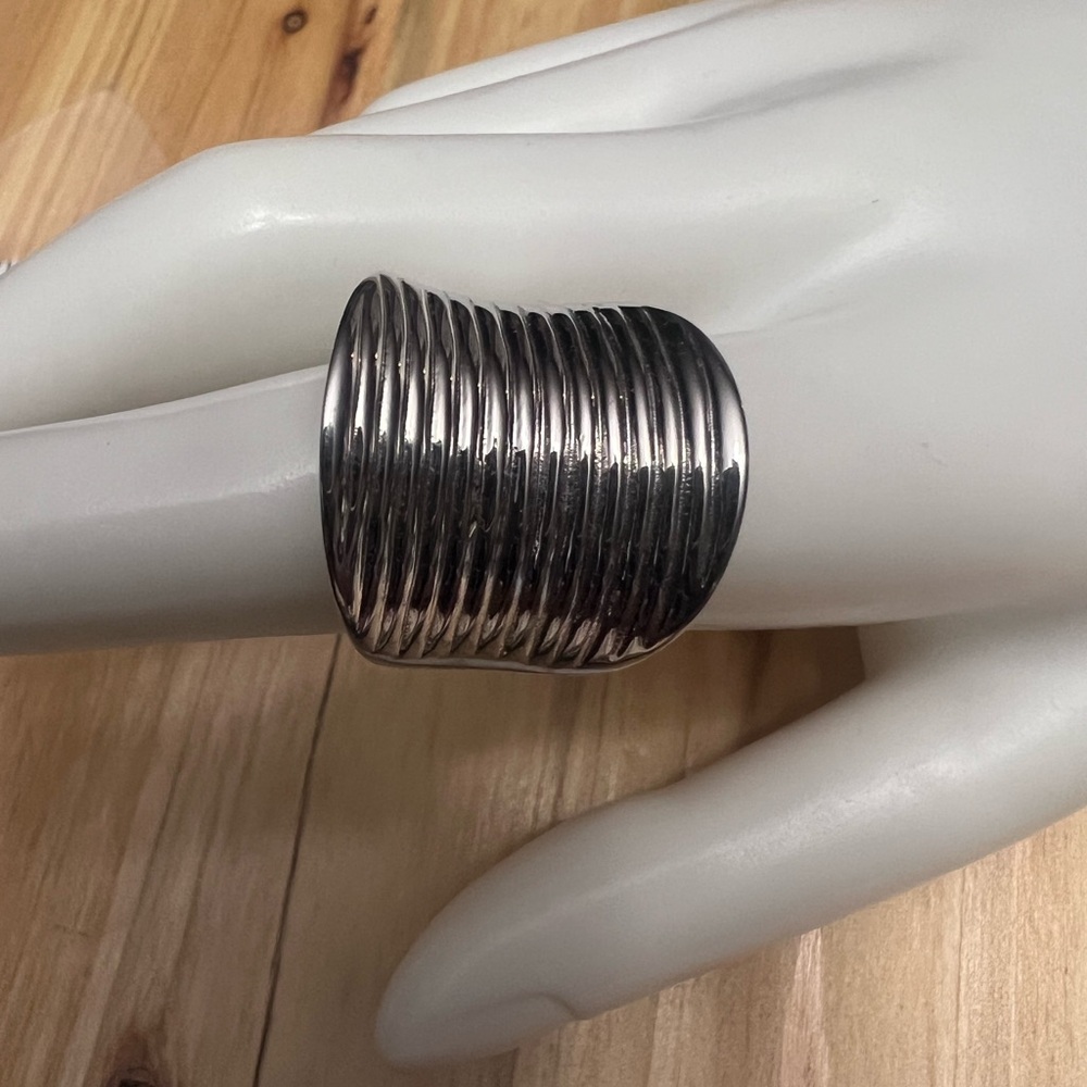💕Stainless Steel Ribbed Ring